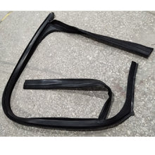 Load image into Gallery viewer, 4M51A21511AP Front door glass mud trough L For Ford Focus  05-06