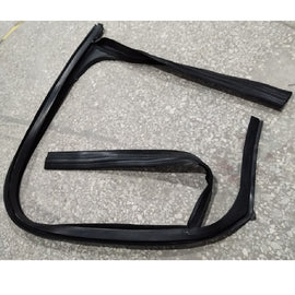 4M51A21511AP Front door glass mud trough L For Ford Focus  05-06