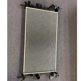 Water Coolant Radiator for FORD C-MAX II FOCUS III 1.6 ED818005AD ED818005AE 1727475 BV61-8005-AD CV6Z8005A CV6Z-8005-A 1697482