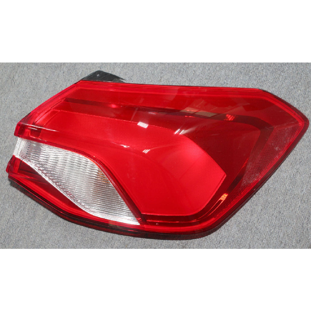JX7B13404LE Tail light outside R For Ford Focus two boxes 19