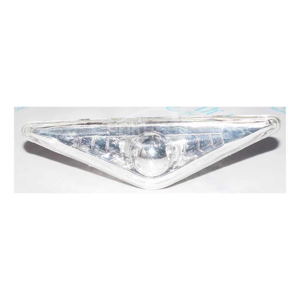 6S7113K354AA 1S7A13K354BA Side Light Crystal For Ford Mondeo 06