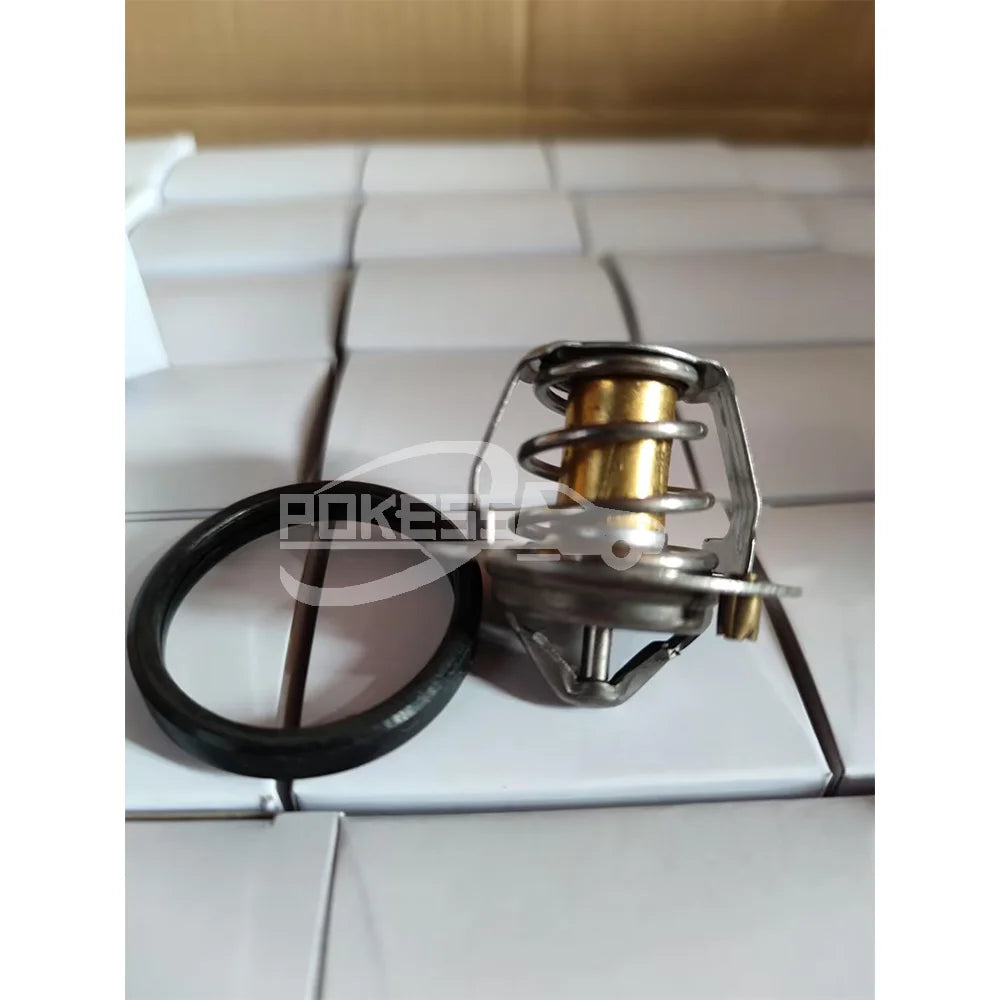C20115171C DM5G8575AA 1820864 1712228 Thermostat Housing for Ford Focus 12 1.6/Ecosprot 1.5/Fusion/Festiva 13 1.5