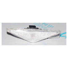 Load image into Gallery viewer, 1S7A13K354AC 1S7A13K354AD 1S7A13K354AE LQ-MDO-031 Side Light Shell For Ford Mondeo