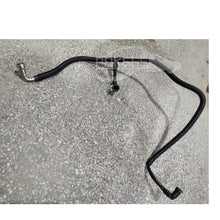 Load image into Gallery viewer, DG939J280CD DG9Z9J280J DG939J280CE DG9Z9J280C 5206925 Fuel Oil Pipe For Ford Mondeo 13-17