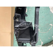 Load image into Gallery viewer, Car Radiator Support of Lower GD9Z16138A GD9B16E166AF Water Tank Frame Bracket for Lincoln CPL 17-