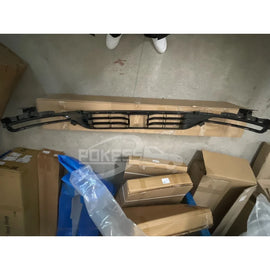 Car front Bumper LJ7Z17K945AB LJ7B17K945AD59B8 LJ7Z17K945AA Front Bumper Middle Lower Grolle W/O Fog Lamp Hole for lincoln CTG