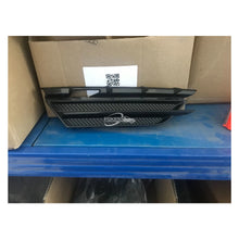 Load image into Gallery viewer, EJ7Z17E811BA EJ7B17K946AA5YZ9 Fog Light Bezel R for Lincoln  MKC