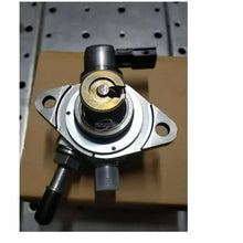 Load image into Gallery viewer, High Pressure Fuel Pump CM5E9D376CA Smooth Surface Car Engine Fuel Pump for Ford Focus 2.0L 2012-2018