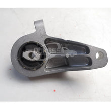 Load image into Gallery viewer, Auto Engine Mount F1F16P093RB Engine Torque Strut Gearbox Mount for Ford Focus 15 AT engine mounting rubber