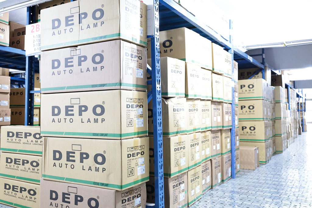 JL7Z17E811CPTM JL7B17K947AAPRAA Front Bumper Tow Hook Cover for Lincoln Navigator 17