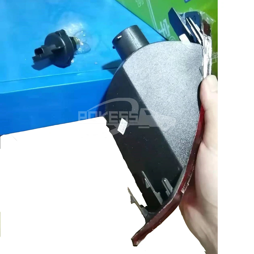 8V4115K273AB 431-4005L-LD-UE Car Fog Light Lamp Reflector for Ford Focus 09 Aftermarket Rear Bumper Lamp Reflector Lamp