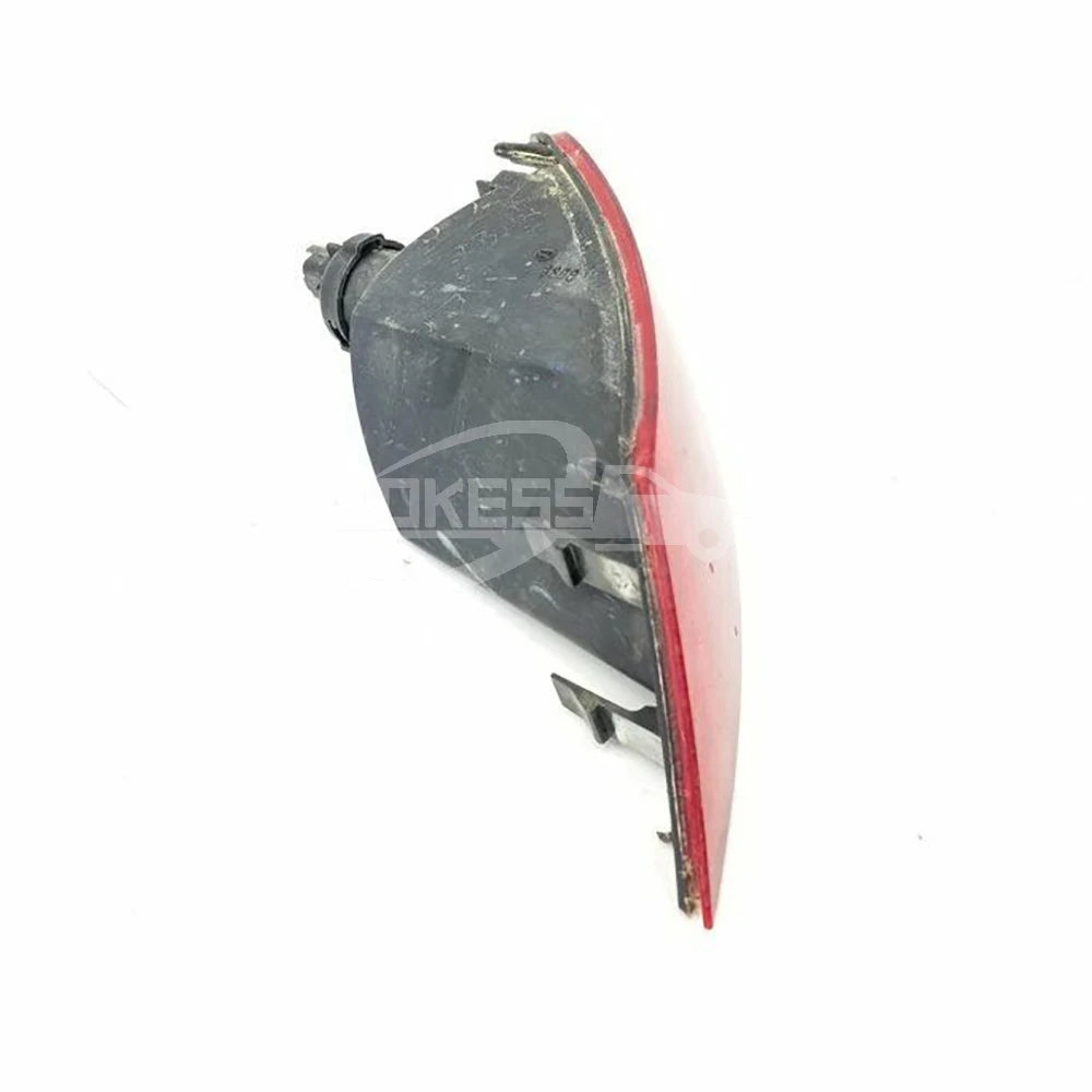 8V4115K273AB 431-4005L-LD-UE Car Fog Light Lamp Reflector for Ford Focus 09 Aftermarket Rear Bumper Lamp Reflector Lamp