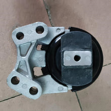 Load image into Gallery viewer, Auto Parts Engine Mounting DG1Z6038C CT436F012BA 8T4Z6038A Auto Suspension System Engine Mount for Ford Edge 2007-2015