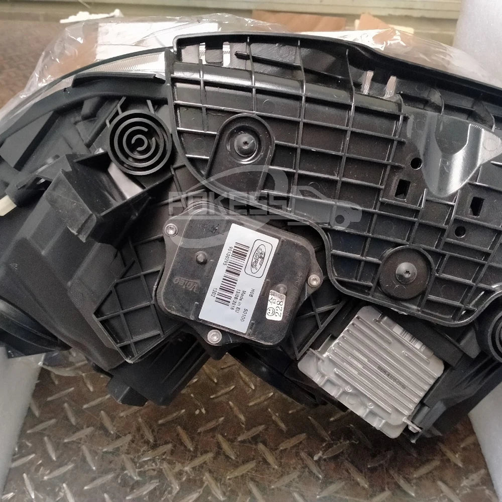 Headlight GV4113D154CE GV4113D154CF GV4113D154CD GV4113D154CC Headlight 2017 Headlamp for Ford Kuga Escape 2017