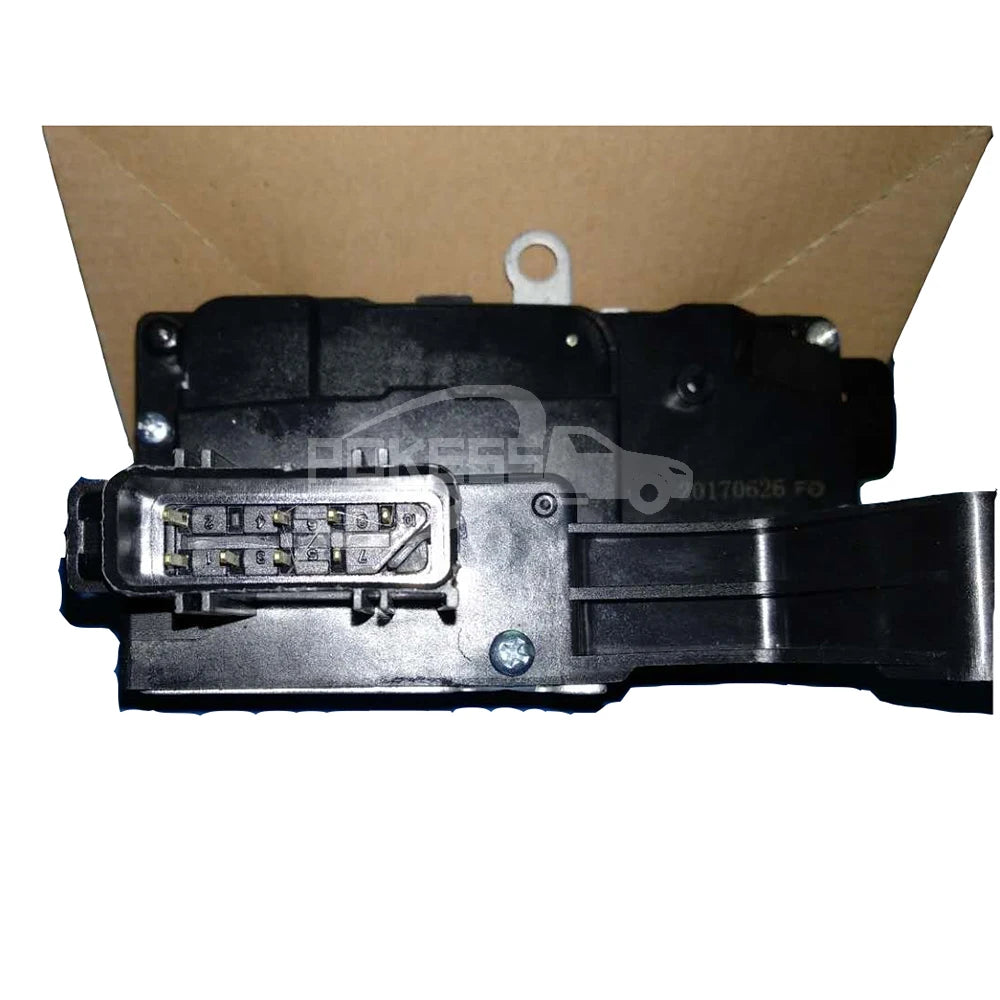 Car Lock Latch Door Lock 6L8Z7821813A 6L8A7821813EB MQ-001Right Front Door Lock for Ford Kuga 05