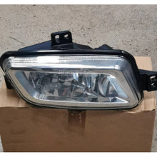 Load image into Gallery viewer, POKESS Fog Lamp EB3B15A254AB EB3Z15200B Left Fog Light for Ford Ranger 2015-/Everest 2016-