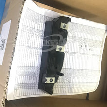 Load image into Gallery viewer, Auto Lin-coln Parts FA1Z17C947A FA1B17D958AF Small Front Right Bumper Bracket for Lincoln MKX Nautilus 15-18