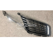 Load image into Gallery viewer, POKESS Car Spare Parts Body Part EJ7Z8201AAA EJ7Z8201AA Plating Grille for Lincoln MKC
