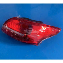 Load image into Gallery viewer, POKESS Back Light F1EB13404DB 2033085 Outer Right Tail Light for Ford Focus 2015 ST
