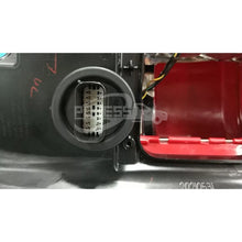 Load image into Gallery viewer, Car Tail Lights HL3Z13404 FL3Z13404 High-Level Rear Right Tail Light for Ford Raptor F-150 15-18