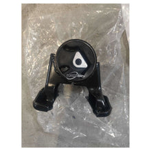 Load image into Gallery viewer, 15236456 15091833 Engine Mount Rubber Left for H3 06-10 3.5 3.7