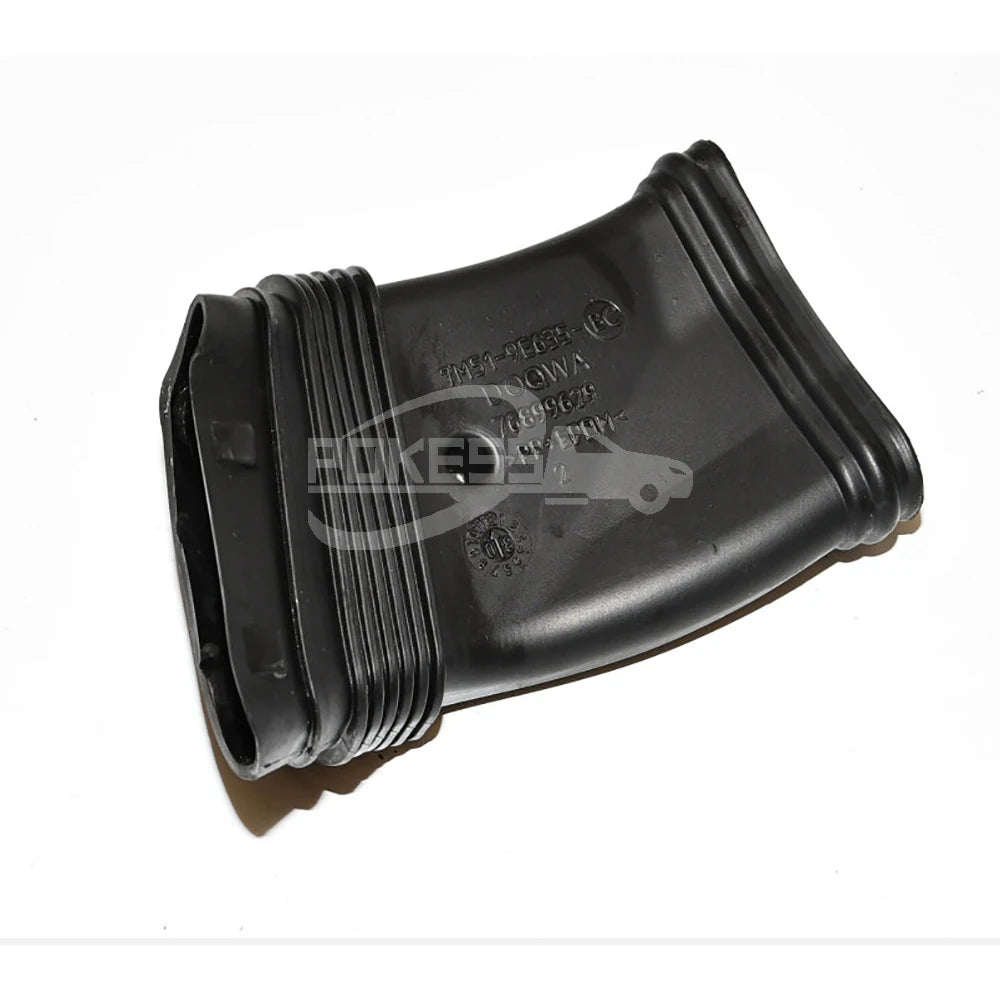 Guangzhou Engine Air Intake Hose 7M519E635MA 7M519E635BC LQ-FKS-134 Car New Air Intake Hose Pipe for Ford Focus 09