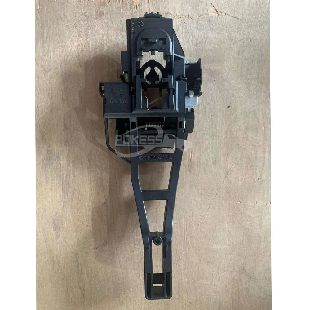 BM51A224A36CJ DV45A224A36AA BM51A224A36CH BM51A224A36CG 1933899 1747572 Outer Door Handle Bracket for Ford Focus 12/15/Kuga 13