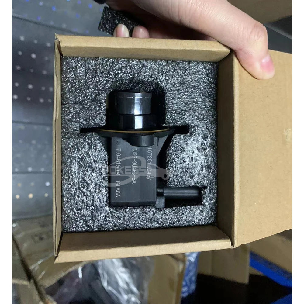 CJ5Z9U465A CJ5G9U465BA JT4Z9U465A 70461504 Vent Pipe Valve for Ford Escape/Kuga/Focus/Edge/Taurus/Mondeo/Fusion/Explorer/Mustang