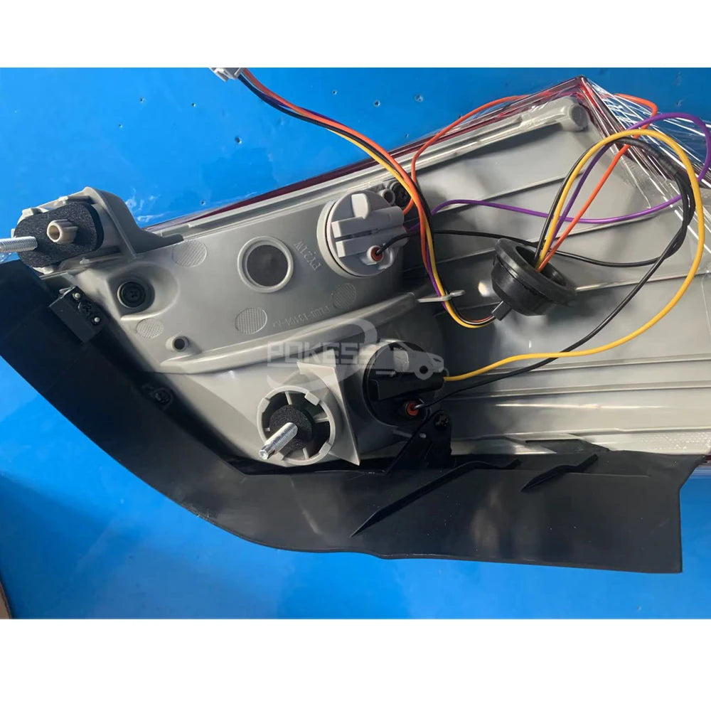 POKESS Back Light F1EB13404DB 2033085 Outer Right Tail Light for Ford Focus 2015 ST