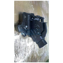 Load image into Gallery viewer, 3M5AR21812AK 3M5AR21812AM 3M5AR21812AJ 3M5AR21812AL 3M5AR21812WB  Right Front Door Lock Actuator 6 Pin for Ford Focus 1.8