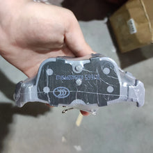 Load image into Gallery viewer, Auto Brake Pad Kit DG9C2M007AB DG9C2M007AA DG9C2M007CB Ford Mondeo Rear Brake Pads For Ford Mondeo 13- Edge 15 Taurus Kuga 13 16