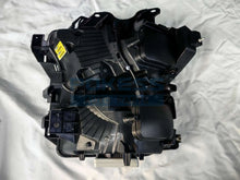 Load image into Gallery viewer, Right Headlight GL3Z13008C GL3Z13008D Halogen Headlamp for  Ford F-150 15-17