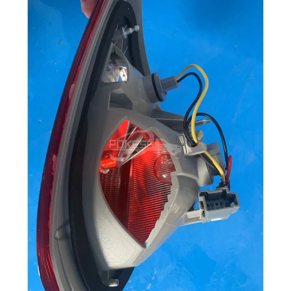 POKESS Back Light F1EB13A603BA 1868299 Inner Left Tail Light for Ford Focus 2015 ST