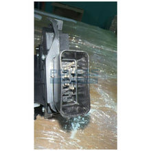 Load image into Gallery viewer, 3M5AR21812AK 3M5AR21812AM 3M5AR21812AJ 3M5AR21812AL 3M5AR21812WB  Right Front Door Lock Actuator 6 Pin for Ford Focus 1.8