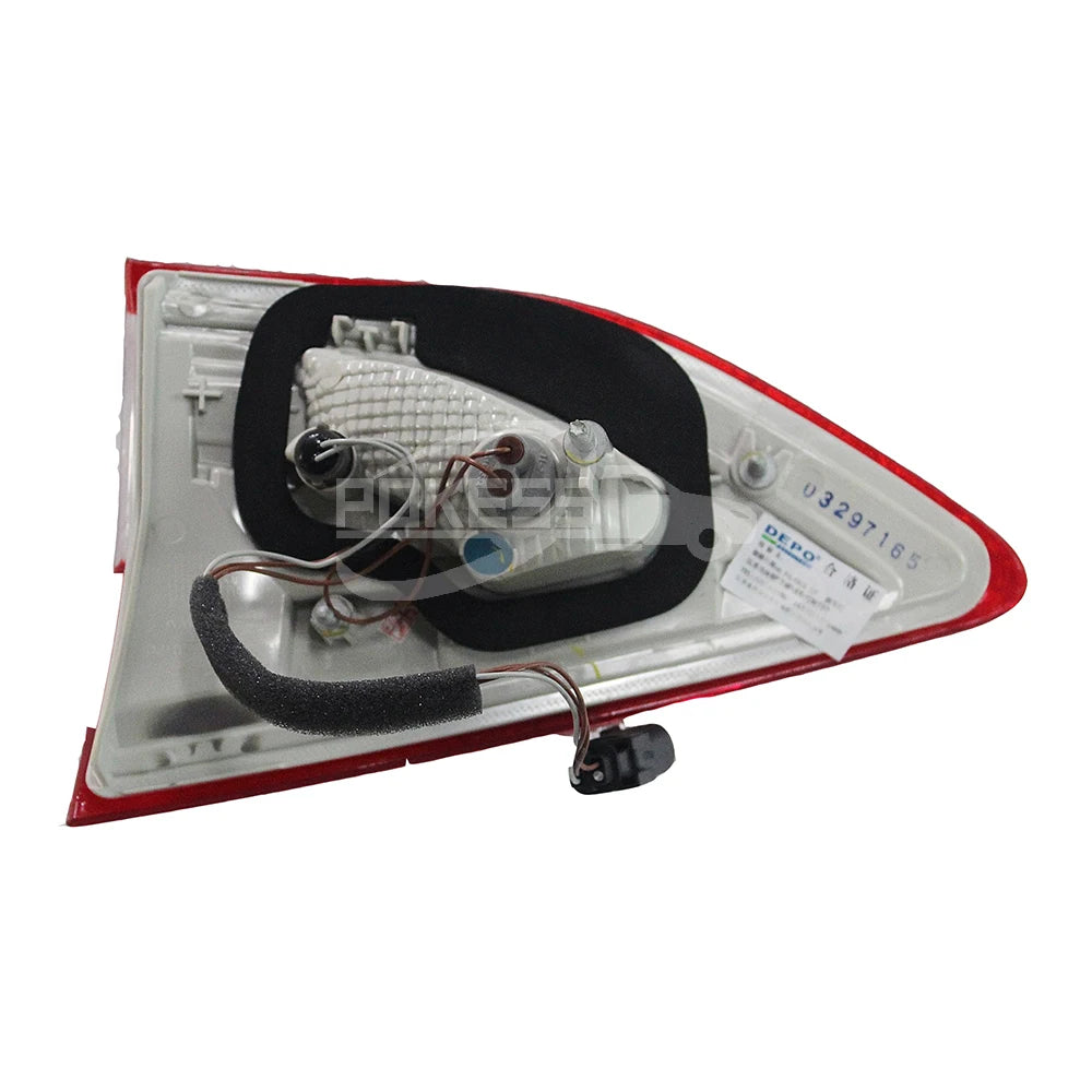 Truck Rear Tail Lights DV4513A602AG DV4513A602AD Rear Right Inner Tail Light for Ford Kuga Escape 2013-2016