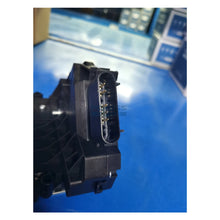 Load image into Gallery viewer, AE8A5426412DA CM5AR26412CC CN1A5426412DD CM5AR26412CA CM5AR26412DA  Right Rear Door Lock Actuator for Ford Mondeo  Ford Taurus