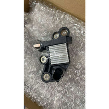 Load image into Gallery viewer, 0272220867 Alternator Voltage Regulator for Ford