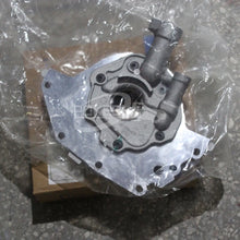 Load image into Gallery viewer, POKESS Auto Oil Pump XS6E6600A4G 3N2G6621AA Engine Oil Pump for Ford Fiesta