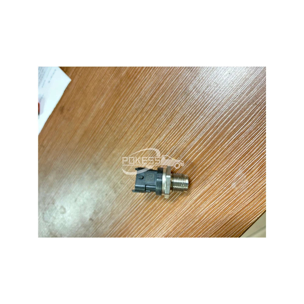 0281006087 0281002755 Fuel Injector Pressure Regulator Valve for Mitsubishi