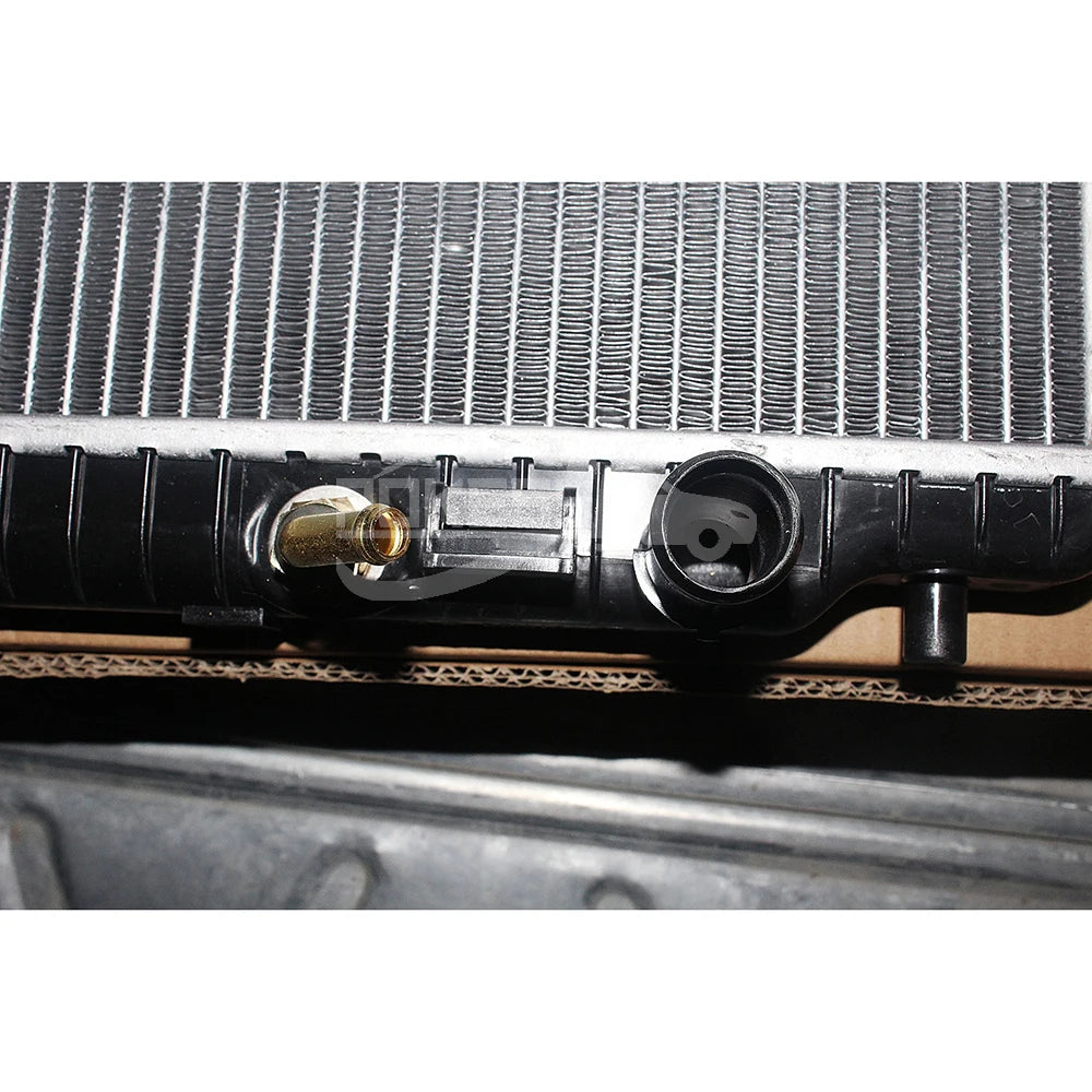 Radiator for Automobile Z65715200C Z65715200B Z65715200A Z65715200E Radiator for Ford Fiesta 2009 AT