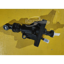 Load image into Gallery viewer, Master Clutch Cylinder Chevrolet 25204558  Clutch Master Cylinder Assembly for Chevrolet Tracker Onix 2019-