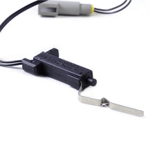 Load image into Gallery viewer, 1S7F-10K936-AA 6PT00474106 New Outdoor Air Temperature Sensor For Ford Mondeo MK2 MK3 Focus MK1 MK2 Fiesta MK5 MK6 MK7 C-Max