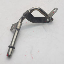 Load image into Gallery viewer, 6G917D273AA 6G91-7D273-AA Gearbox inlet pipe joint Suitable for 2007 Ford Mondeo Galaxy 2010 Gearbox cooling oil pipe joint Gearbox heat pipe fitting