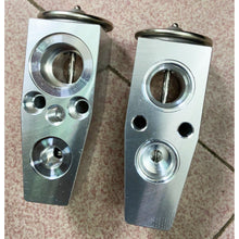 Load image into Gallery viewer, A/C Expansion Valve-Block Expansion Valve Rear UAC EX 10390C for ford Fiesta MK5 Explorer DG1Z-19849-A DG13-19C621-AA BB5Z-19849-A