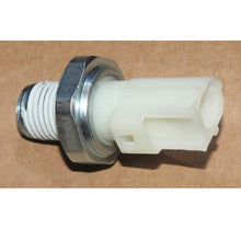 Load image into Gallery viewer, OIL PRESSURE SWITCH for ford  Focus Fiesta MK1 RANGER 2.4 TDCi 3.2 STREET KA 1.6 98AB-9278-CA 1095149 1053881 1363198 3S719278AB