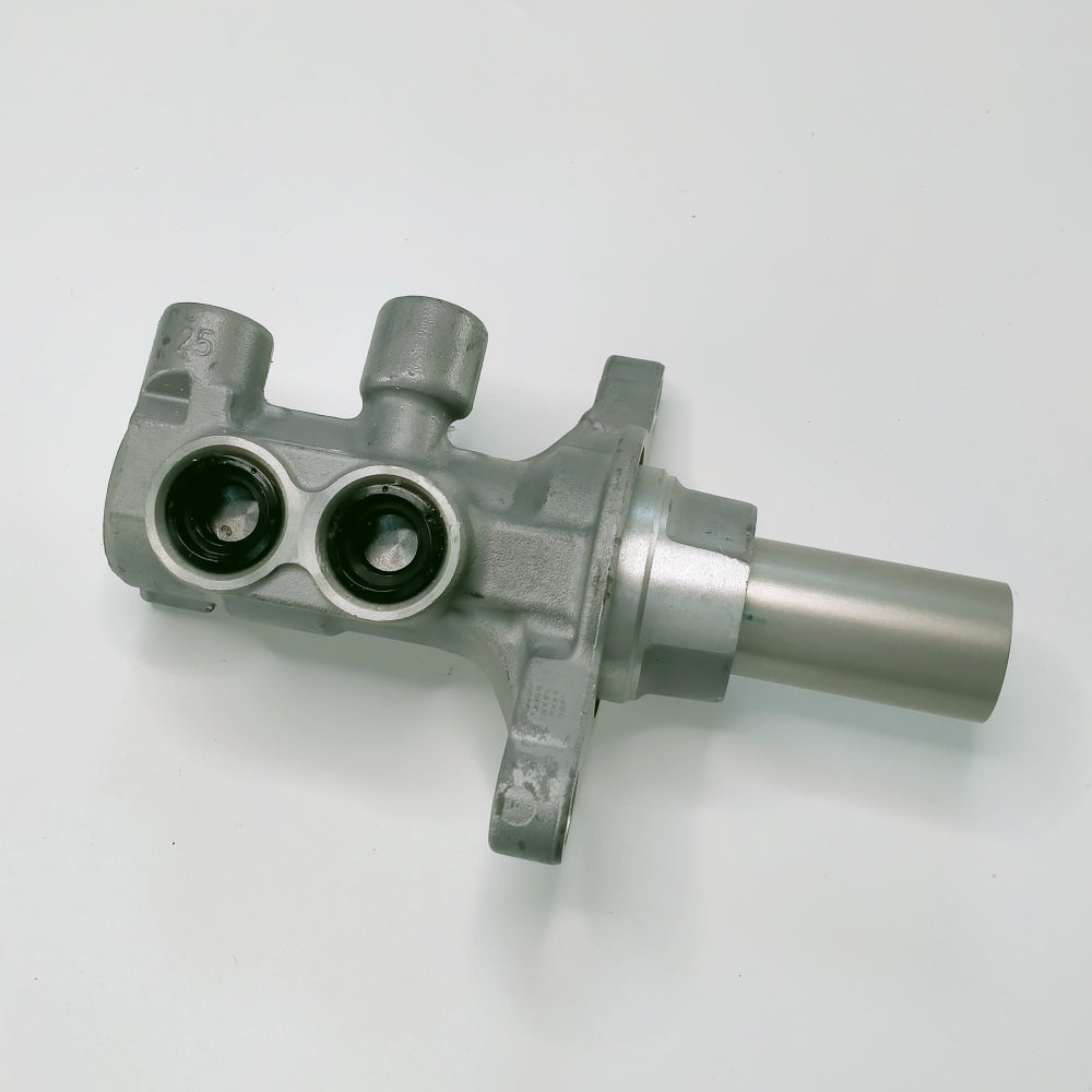 SANYCO BV61-2140-HA Brake master cylinder with oil can Cilindro Asamblea Master For Ford Focus MK3 MK4 Escort