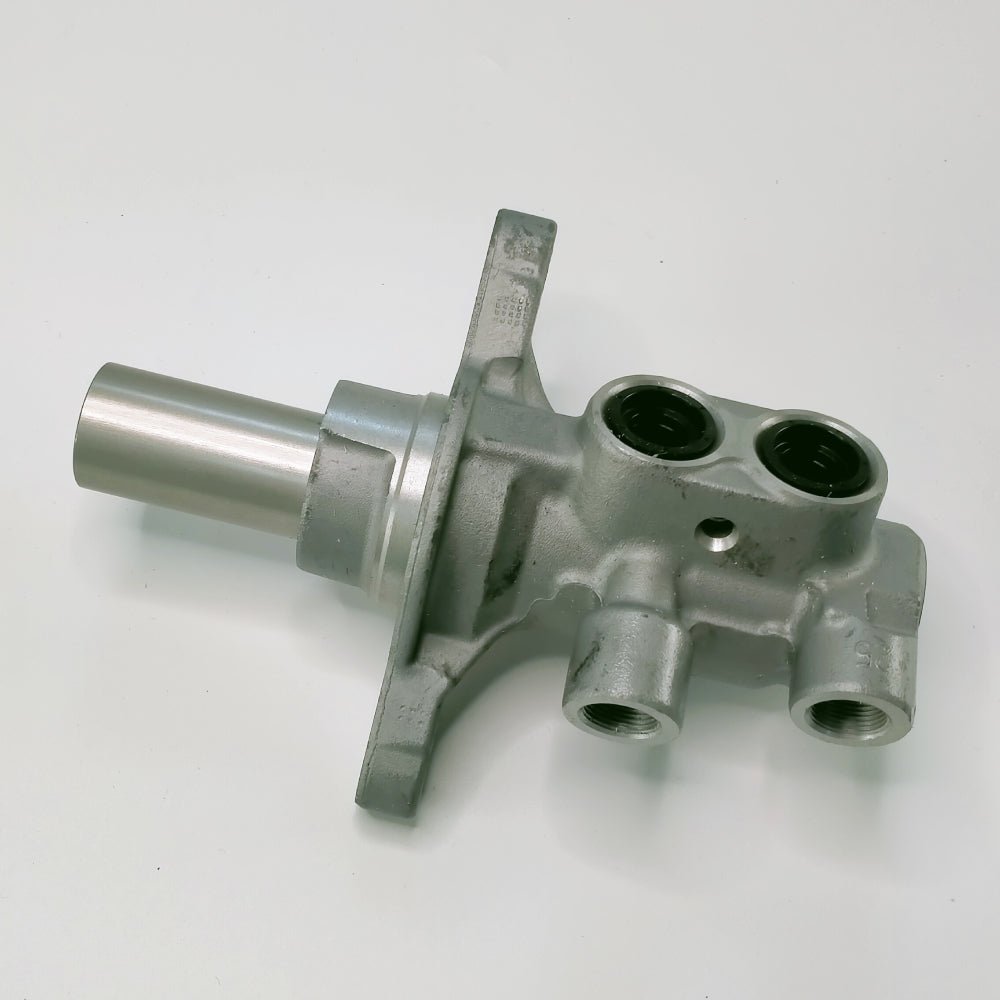 SANYCO BV61-2140-HA Brake master cylinder with oil can Cilindro Asamblea Master For Ford Focus MK3 MK4 Escort