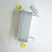 Load image into Gallery viewer, Car Engine Oil Cooler for ford MONDEO 1.5L/2.0L TAURUS Fusion MK3 MK4 DG9Z-7A095-AD DG93-7A095-BB transmission oil cooler