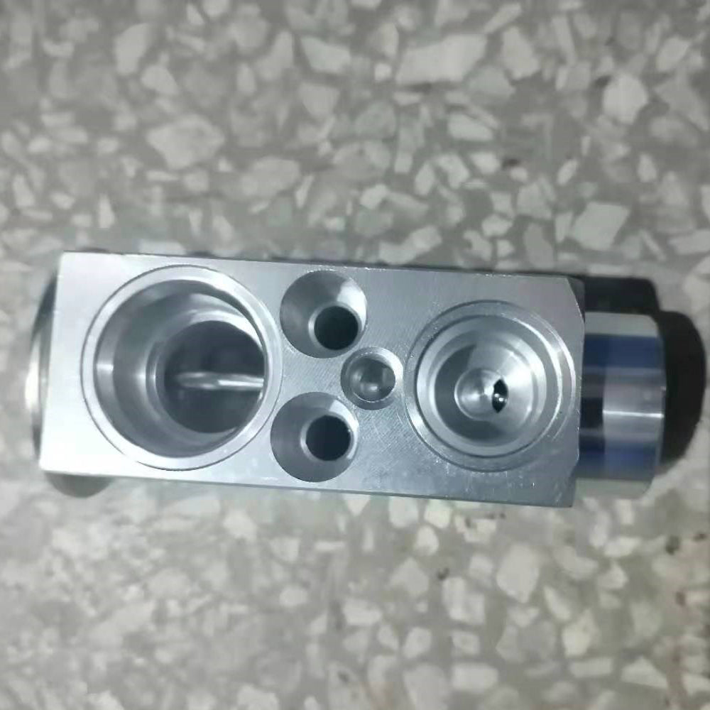 For Ford Focus III 2012 Expansionsventil Expansion Valve Klimaanlage AV6N-19849-AB