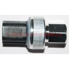 Load image into Gallery viewer, BT4319D594AA pressure switch air conditioner For Ford Focus F1 15-18
